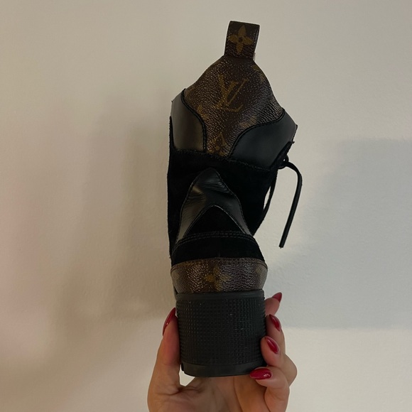 Louis Vuitton Laureate Platform Desert Boot - Picture 7 of 11